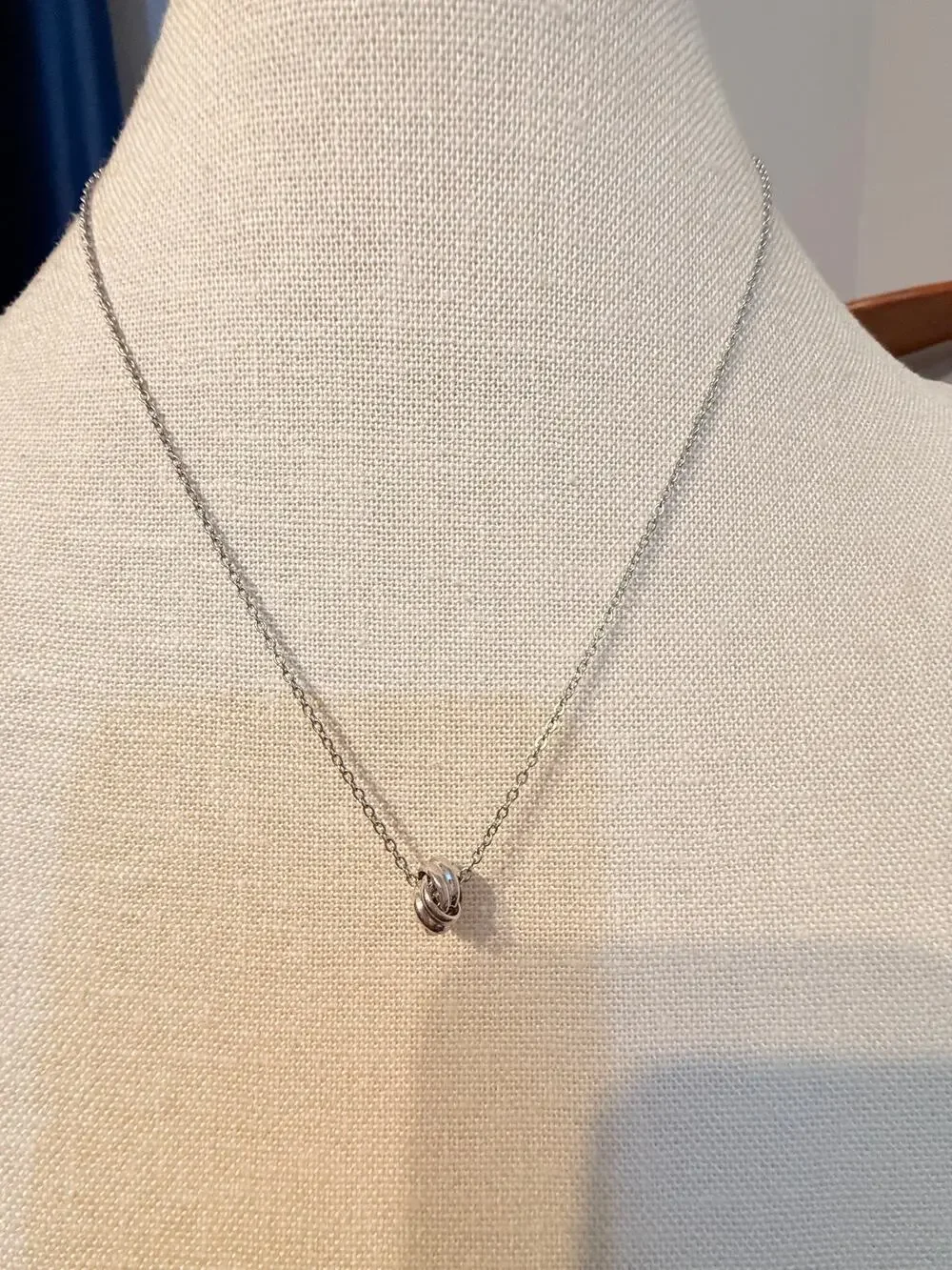 Vintage Brunel Silver Tone Knot Necklace 18”+2”